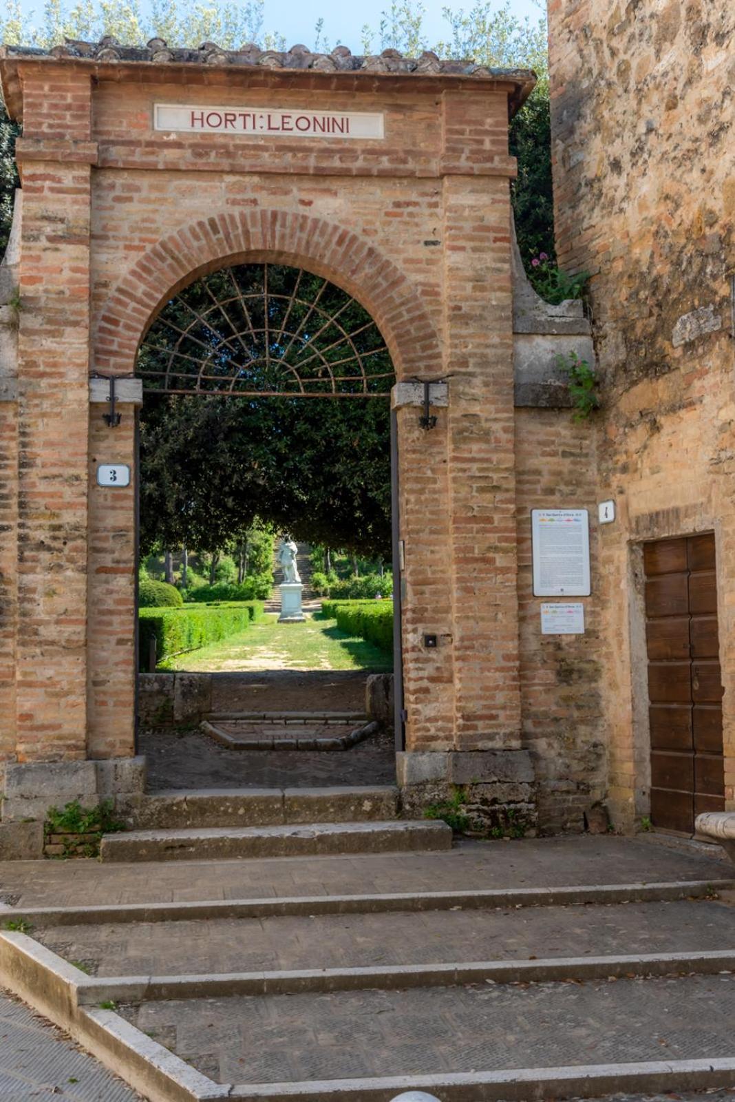 Borgo Medievale San Quirico D'Orcia B&B - Capitano Collection - Albergo Diffuso San Quirico dʼOrcia Exterior foto